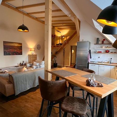 Kungs Ferienwohnung Cottbus Exteriör bild